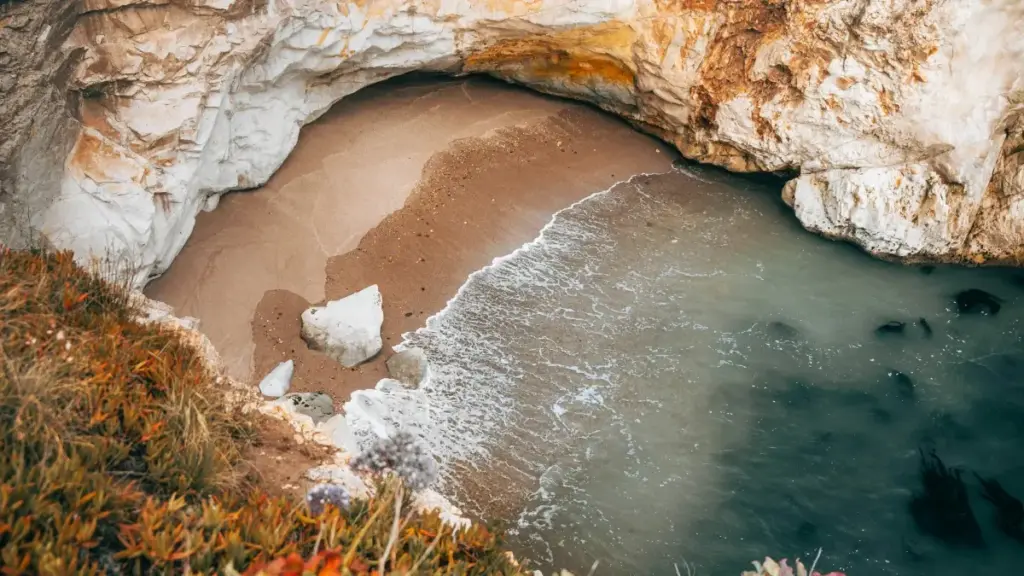 Indlela ehlakaniphile yokuxhumana nezinkampani zase-Finland ezithengisa ku-eBay ukuze udale ama-branded travel vlogs. Amathiphu okuthola amakhasimende, outreach templates, nezindlela zokulinganisa impendulo.