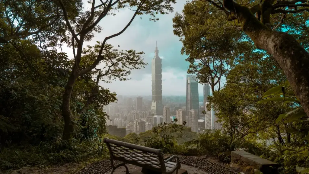 Isiqondiso esisebenzayo sokuxhumana nama-brand ase-Ukraine ku-eBay ukuze wenze ukuxhumana kokuqukethwe nokwandisa ukufinyelela kwakho.