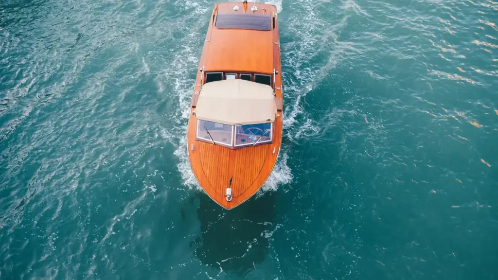 Isu elisebenzayo labadali baseNingizimu Afrika lokuxhumana namabrand aseCzech ku-eBay, ukufaka isiphakamiso esicacile sezinzuzo zomkhiqizo nokwandisa amathuba okusebenzisana.