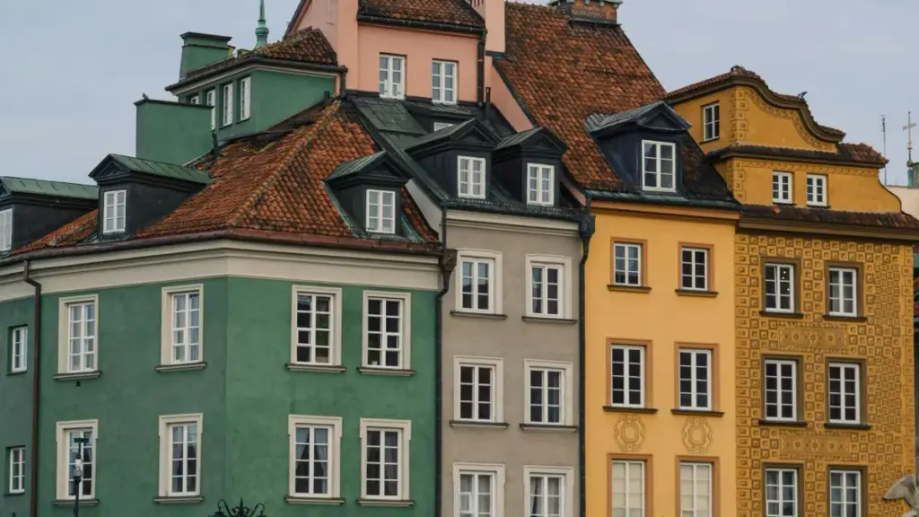 Indlela ephusile yokuxhumana namabrand aseMalaysia ku‑Hulu ukuze udale ama‑song reaction videos, namaqhinga wase‑South Africa ahambisana nezitayela zika2025.