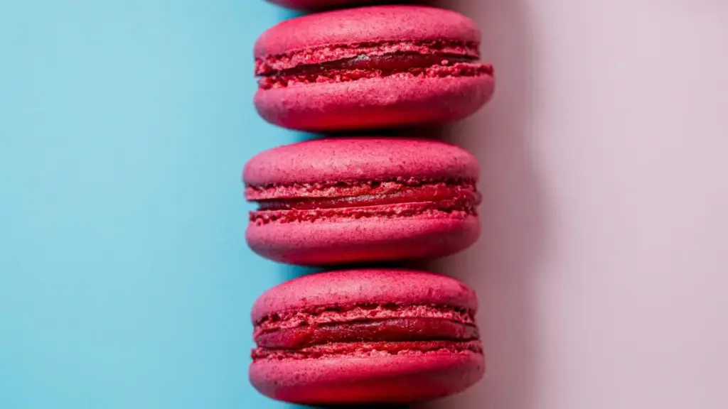 Umhlahlandlela we-SA wokuthola abadali be-Rumble baseRussia ukuze wakhe umkhiqizo nge-creator content: amasu, amathuluzi, izingozi, namasu wokusebenza ngo-2025.